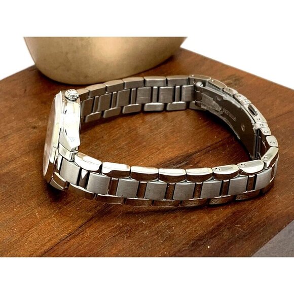 Bulova Women's Watch 96L285 Quartz White Blue Dial Silver Stainless Stee… - Picture 8 of 13